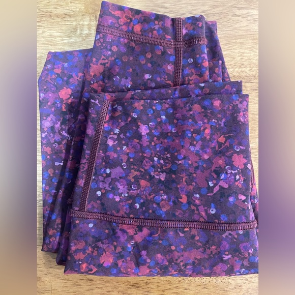 Lululemon align tights - burgundy pattern - Picture 3 of 4